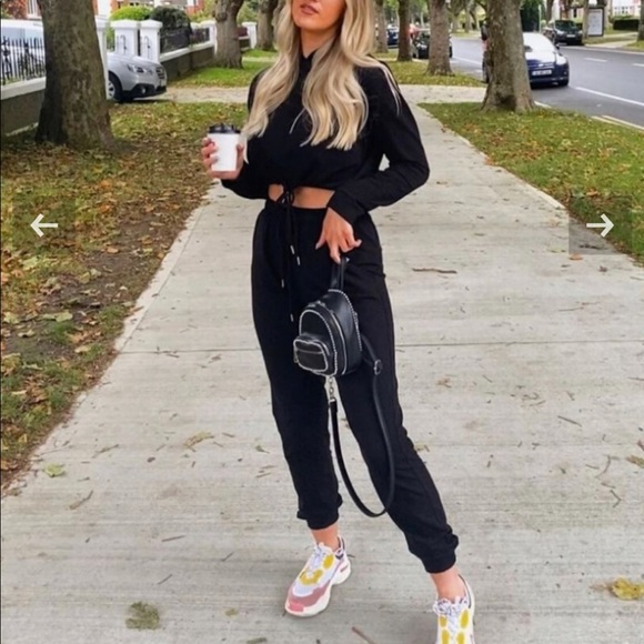 Black Cropped Hoodie & Jogger Lounge Set - Picture 3 of 8